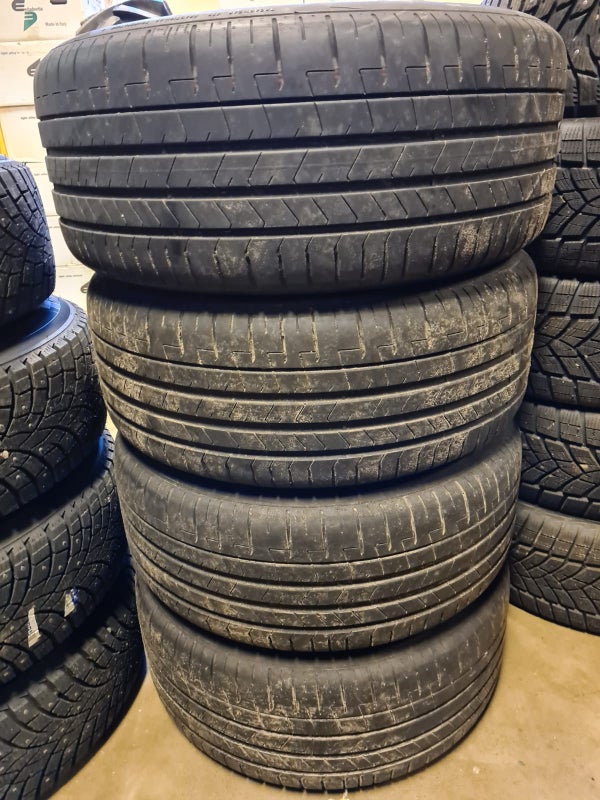 Pneu Pirelli P Zero (PZ4) RFT 245/45 R18 100Y - Runflat, Extra Load - Étiquette EU : B/B/70dB